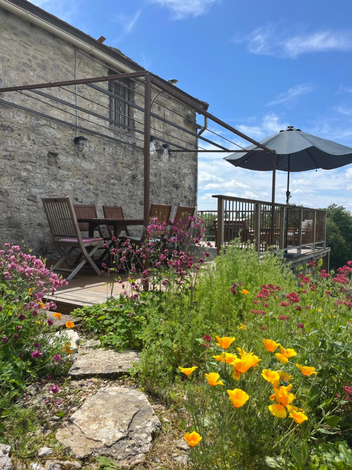 Les Gites Perard Caylus Exteriér fotografie